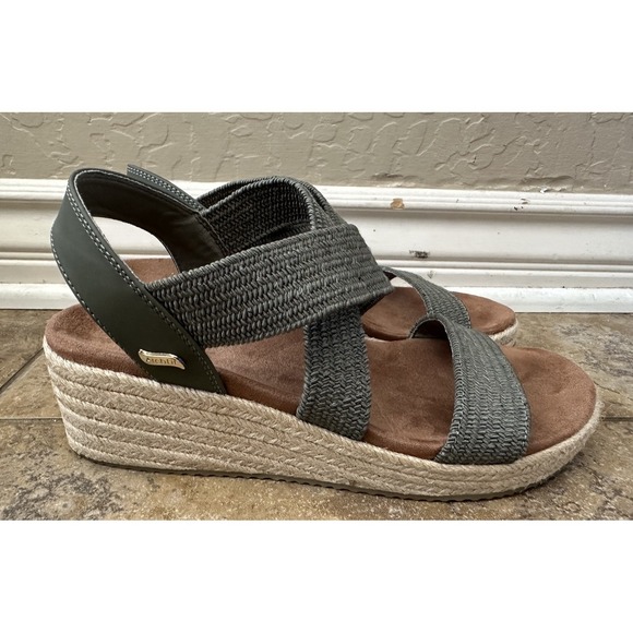 Women's Skechers, Martha Stewart: Arch Fit Beverlee – Brentwood Size 8 - Picture 1 of 7